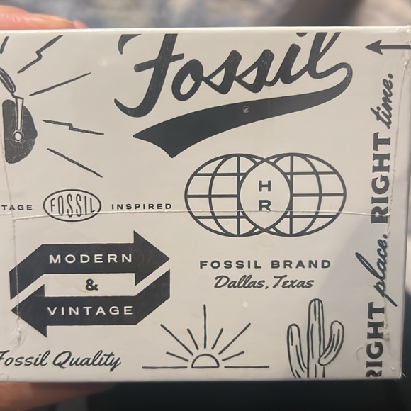 Hybrid fossil watch - Picture 2 of 3